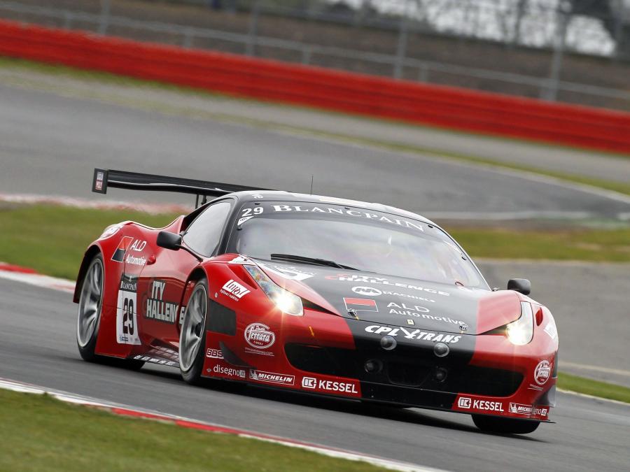  Ferrari 458 Italia GT3 2011 года  (фото 9 из 17)